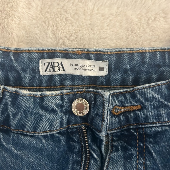 Zara mid wash straight jeans - Picture 4 of 4